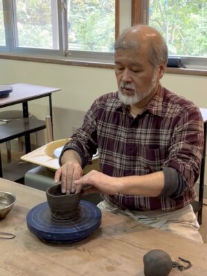 MOKKEJAから車で12分。陶釉舎さんで初めての手捻りに挑戦してきました