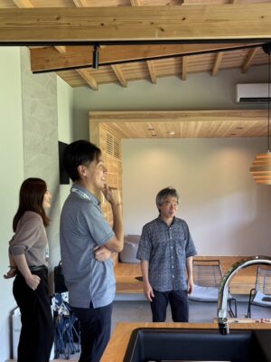 相模原市緑区役所地域振興課のみなさんがモッケヤを視察。津久井地域、青野原の未来を語り合いました